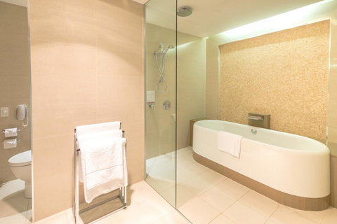 The Grace Hotel - Accommodation Burleigh 29