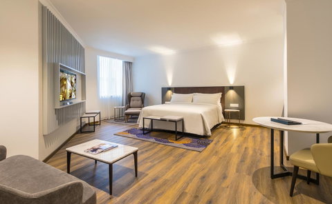 The Grace Hotel - Accommodation Burleigh 5