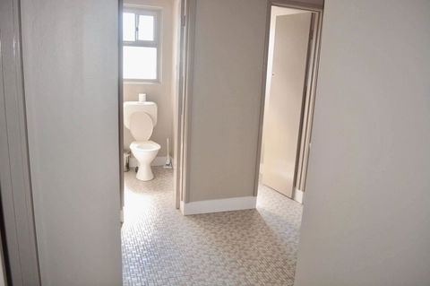 Commercial Hotel Motel Lithgow - Accommodation Burleigh 25