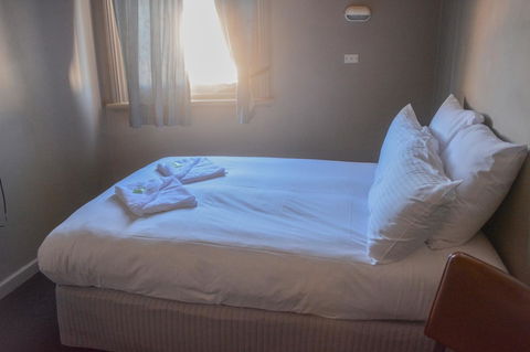 Commercial Hotel Motel Lithgow - Accommodation Burleigh 22