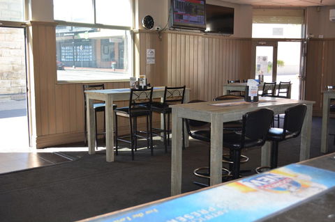 Commercial Hotel Motel Lithgow - Accommodation Burleigh 43