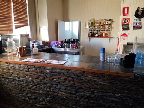 Rest Easy Motel - Accommodation Burleigh 3