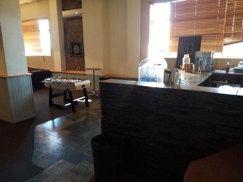 Rest Easy Motel - Accommodation Burleigh 5