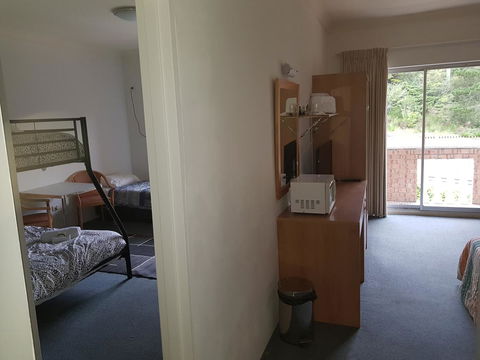 Rest Easy Motel - Accommodation Burleigh 35