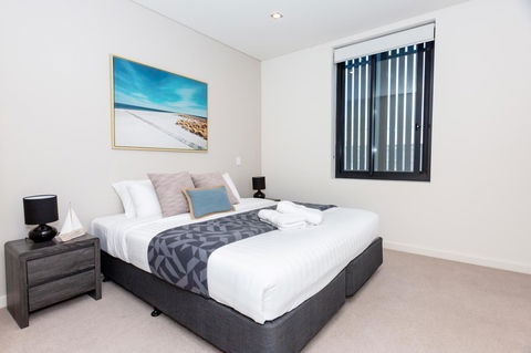 Brand New Executive Apartment - Accommodation Burleigh 8