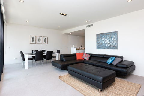 Brand New Executive Apartment - Accommodation Burleigh 1