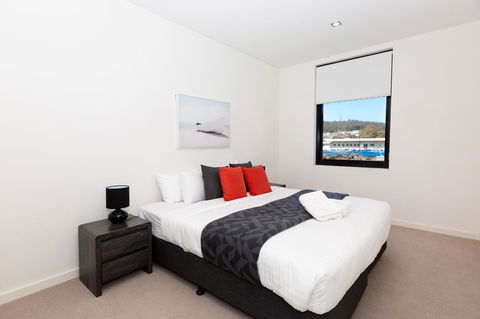Brand New Executive Apartment - Accommodation Burleigh 13