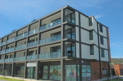 Brand New Executive Apartment - Accommodation Burleigh 28
