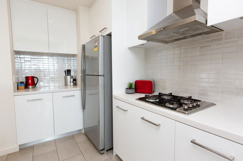 Brand New Executive Apartment - Accommodation Burleigh 6