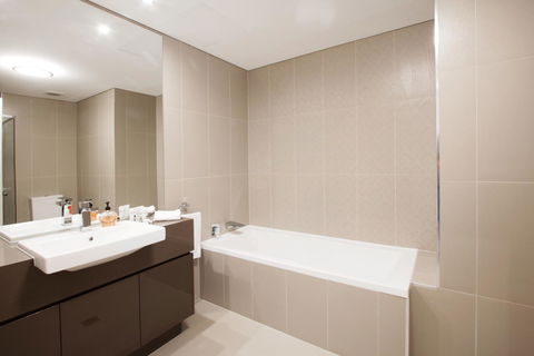 The Junction Palais - Modern And Spacious 2BR Bondi Junction Apartment Close To Everything - Accommodation Burleigh 3