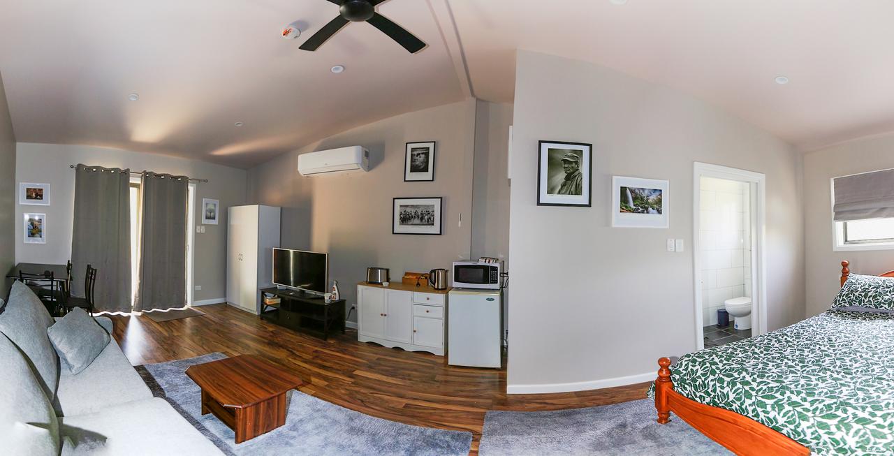  Accommodation Burleigh