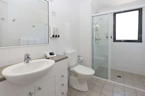 Leisure Inn Spires - Accommodation Burleigh 8