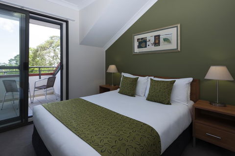 Leisure Inn Spires - Accommodation Burleigh 6