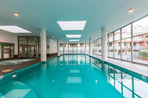 Nobbs Â· Executive 2 Storey Sydney Apartment With Pool - Accommodation Burleigh 12