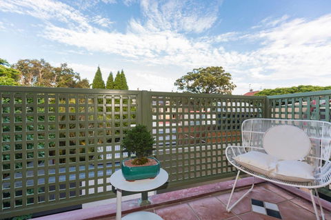 Nobbs Â· Executive 2 Storey Sydney Apartment With Pool - Accommodation Burleigh 15