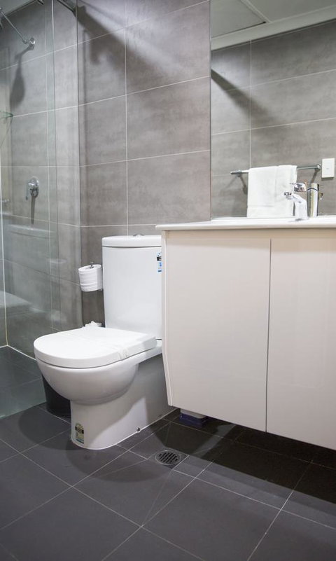 Royal Exhibition Hotel - Accommodation Burleigh 33