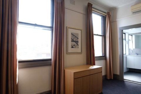 Royal Exhibition Hotel - Accommodation Burleigh 10