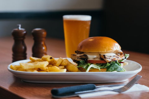 Royal Exhibition Hotel - Accommodation Burleigh 8