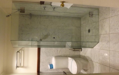 Royal Exhibition Hotel - Accommodation Burleigh 35