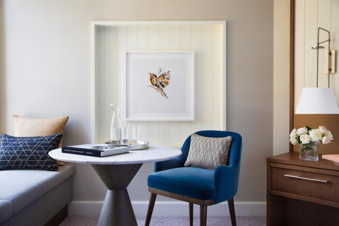 Four Seasons Hotel Sydney - Accommodation Burleigh 6