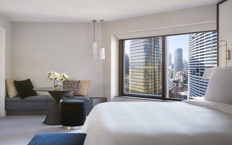 Four Seasons Hotel Sydney - Accommodation Burleigh 22
