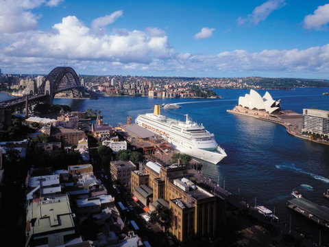 Four Seasons Hotel Sydney - Accommodation Burleigh 37