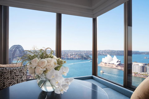 Four Seasons Hotel Sydney - Accommodation Burleigh 21