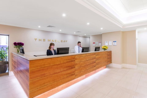 Macleay Hotel - Accommodation Burleigh 2