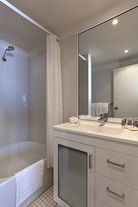 Macleay Hotel - Accommodation Burleigh 14