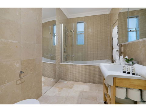 Huge Garden Apartment In The Heart Of Bondi Beach - Accommodation Burleigh 23