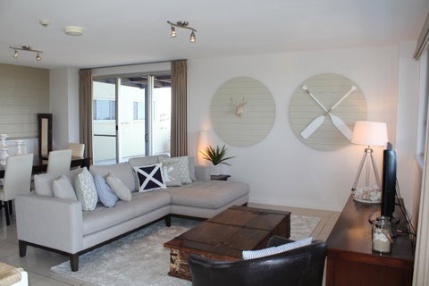 Grandview Apartments - Accommodation Burleigh 41