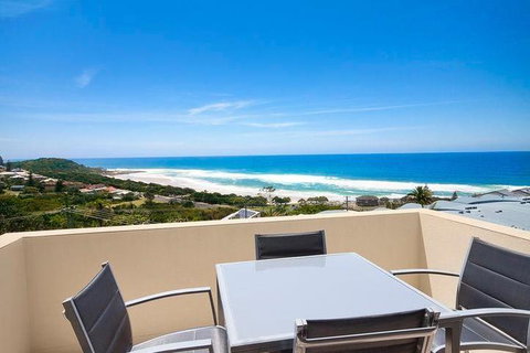 Grandview Apartments - Accommodation Burleigh 0