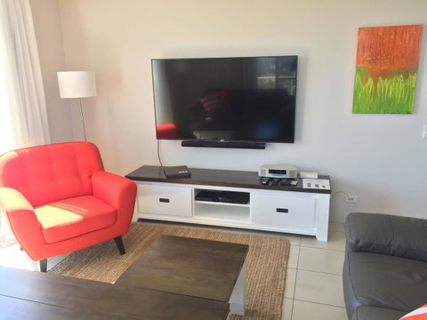 Grandview Apartments - Accommodation Burleigh 6