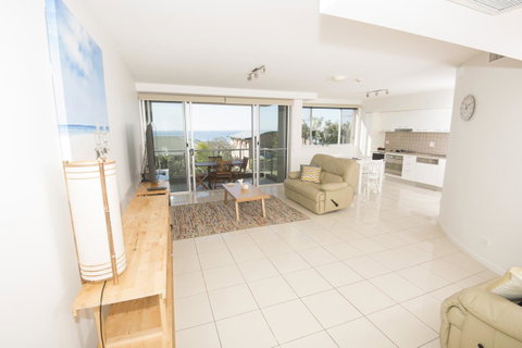 Grandview Apartments - Accommodation Burleigh 44