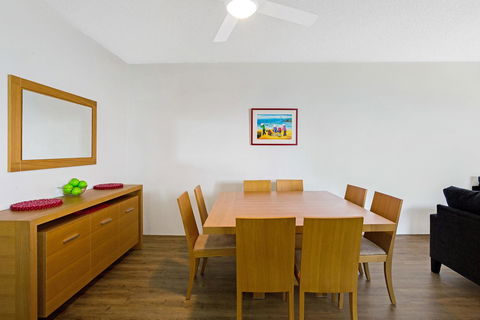 Victoria Parade, Kiah, Unit 10, 53 - Accommodation Burleigh 7