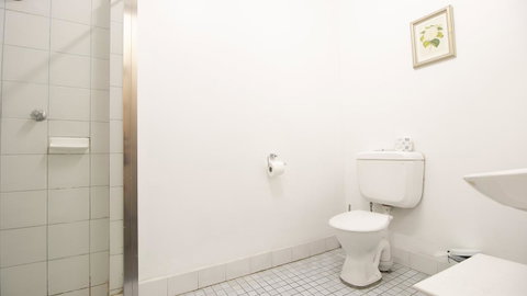 Woolbrokers Hotel - Accommodation Burleigh 31