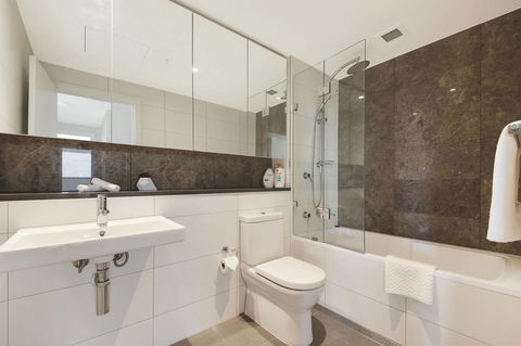 Stunning Sunset Water View 2BEDs On High Rises - Accommodation Burleigh 10