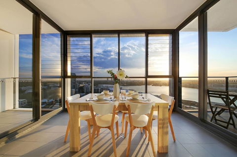 Stunning Sunset Water View 2BEDs On High Rises - Accommodation Burleigh 15