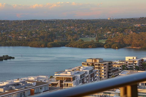 Stunning Sunset Water View 2BEDs On High Rises - Accommodation Burleigh 7