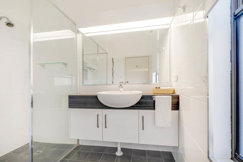 Prince Of Wales Hotel - Accommodation Burleigh 15