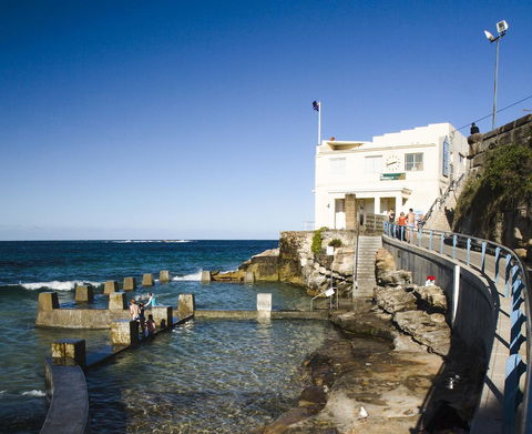 The Blenheim - Accommodation Burleigh 23