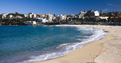 The Blenheim - Accommodation Burleigh 24