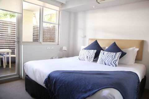 The Blenheim - Accommodation Burleigh 4