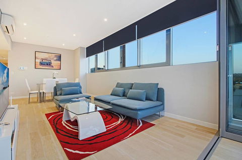 Brand New 3 Bedrooms Apt With Waterfront View - Accommodation Burleigh 13