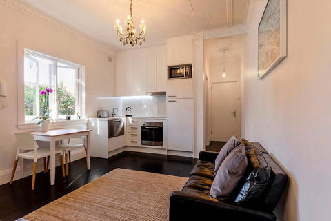 BONDI BEACH PRIME 1 Bedroom + Sunroom - Accommodation Burleigh 0