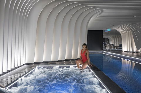 SKYE Suites Sydney - Accommodation Burleigh 32