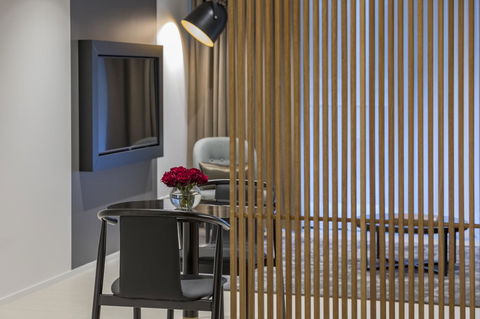 SKYE Suites Sydney - Accommodation Burleigh 28