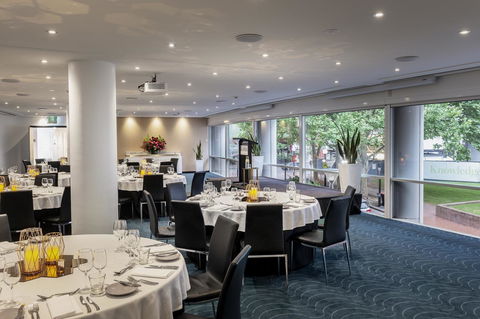 Novotel Sydney Darling Square - Accommodation Burleigh 22