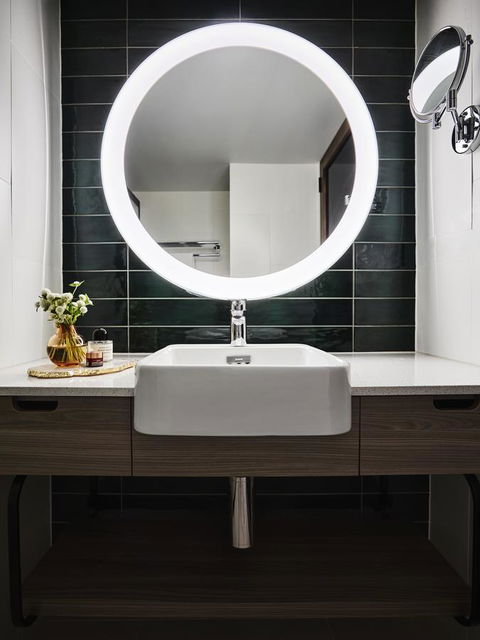 Novotel Sydney Darling Square - Accommodation Burleigh 14