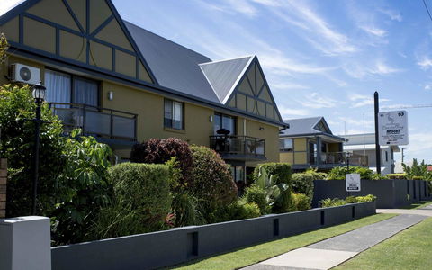 Coastal Bay Motel - Accommodation Burleigh 37